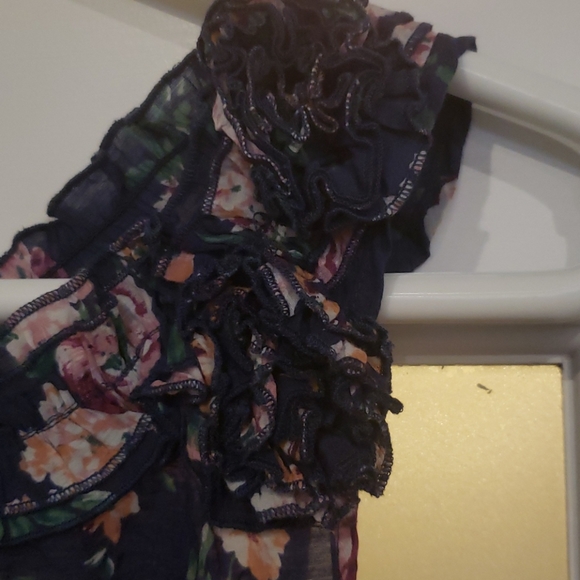 Blouse - Picture 2 of 3